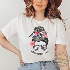One Blessed Mama Graphic T-shirt, Mama Shirt, Maternity Tee, Mother's Day Shirt